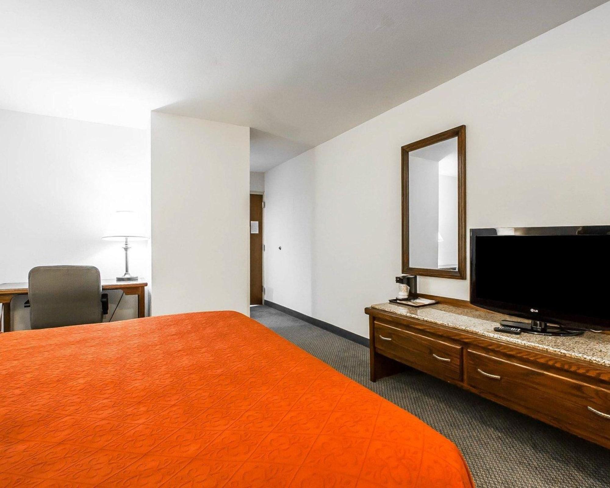 Quality & North Hotel