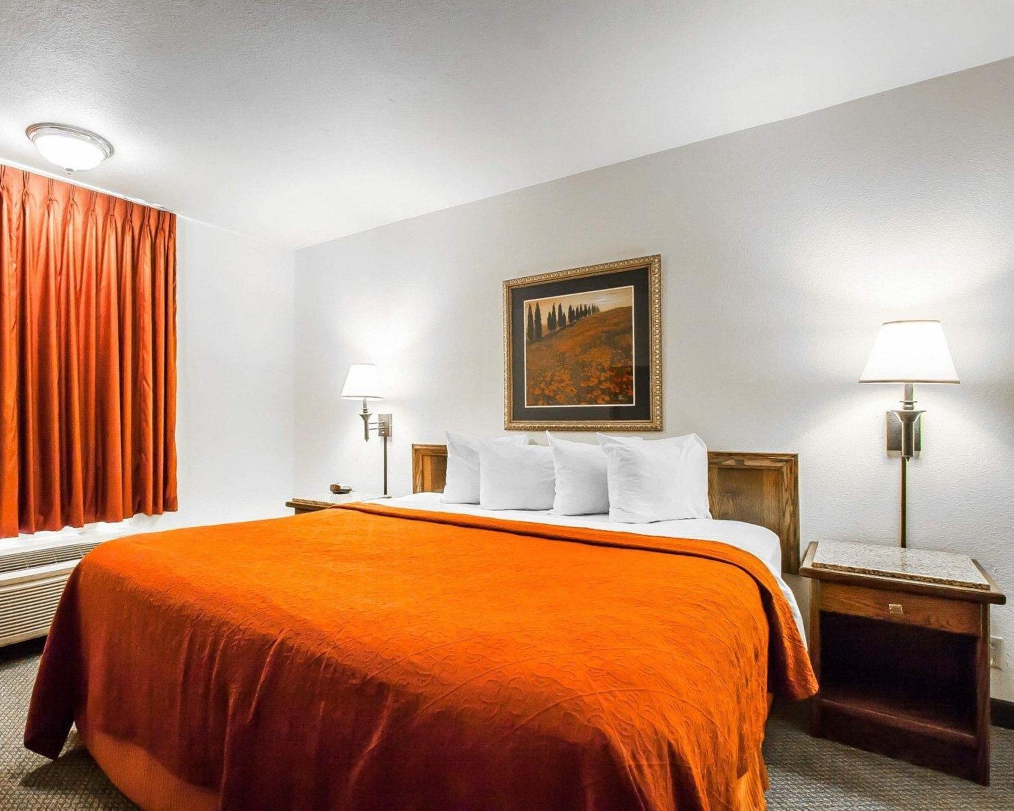 Quality & North Hotel 2*